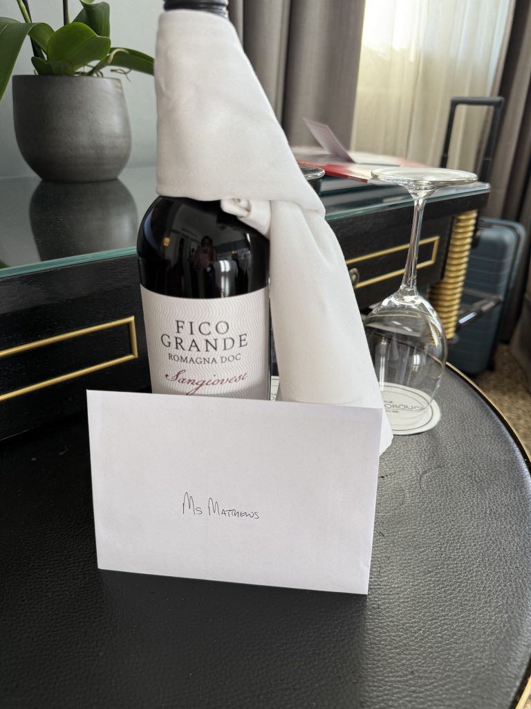 perks of working with a travel advisor when traveling solo